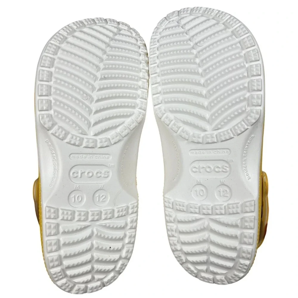 CROCS step into